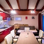 In With Balcony, Air Condition, Wifi *