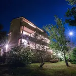 In With Balcony, Air Condition, Wifi Lopar