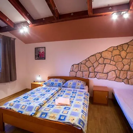 In With Balcony, Air Condition, Wifi Lopar