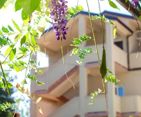Appartamento In With Balcony, Air Condition, Wifi *