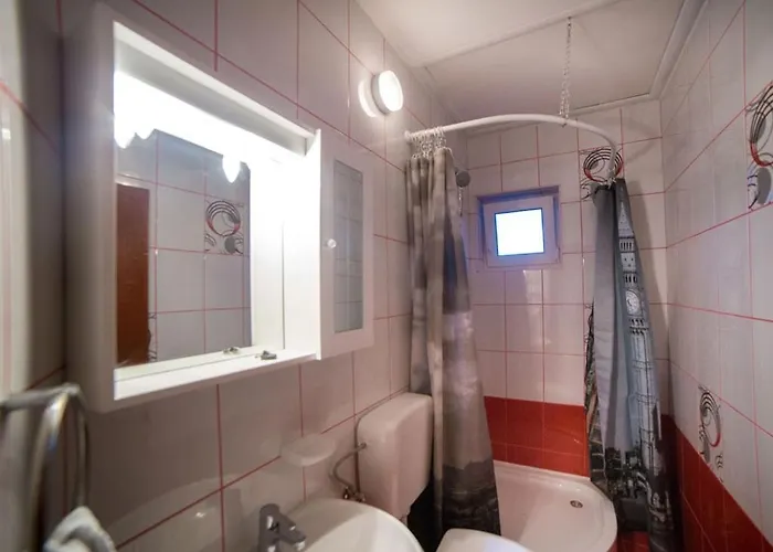 Appartamento In With Balcony, Air Condition, Wifi Lopar
